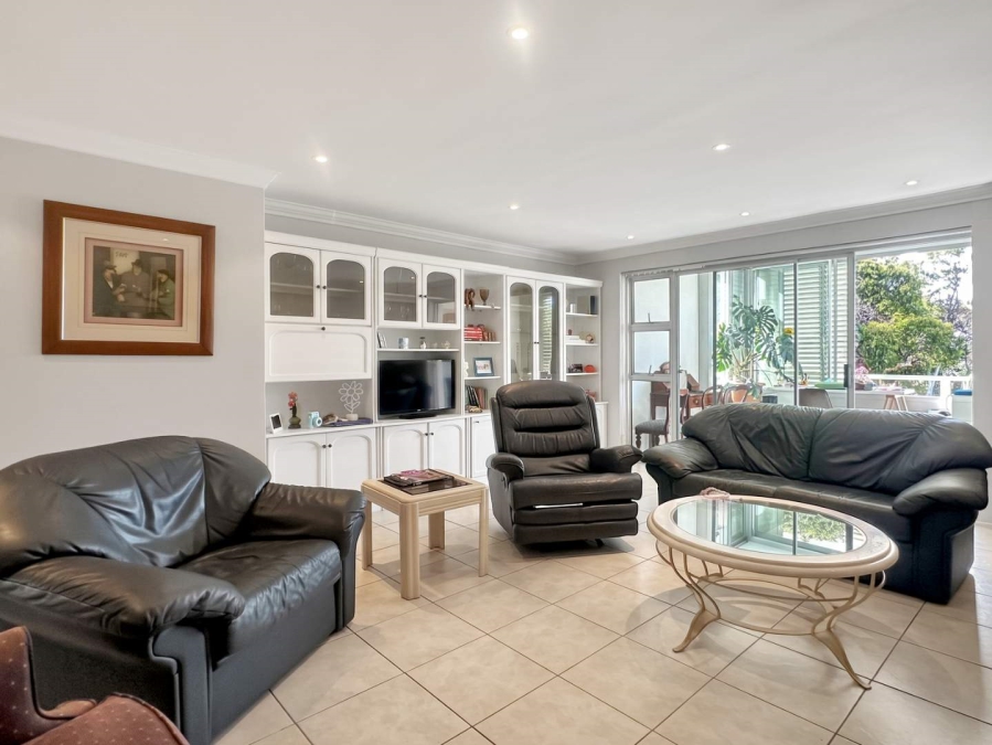 3 Bedroom Property for Sale in Green Point Western Cape